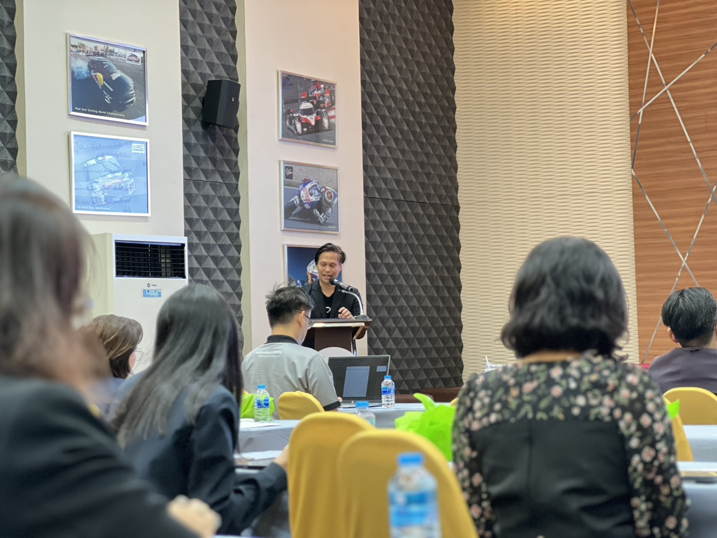 🔆พช.บุรีรัมย์🔆 GROWTH TEAM BURIRAM PLUS สร้างสรรค์ สร้างสุข : ร่วมคลินิกกองทุนพัฒนาดิจิทัลฯ” แนะแนวทางขอรับทุนปี 69 เสริมแกร่งเศรษฐกิจและสังคมดิจิทัล